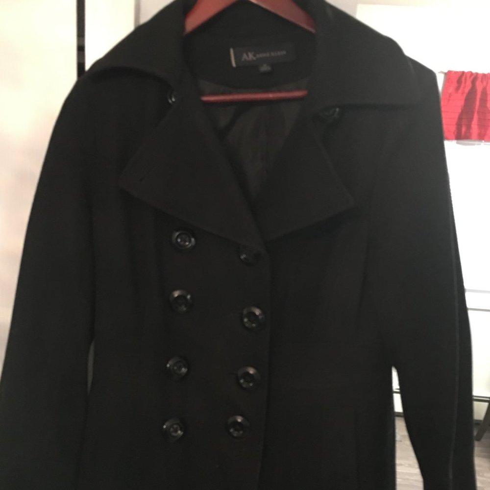 ANNE KLEIN FITTED DOUBLE-BREASTED WOOL PEA COAT
